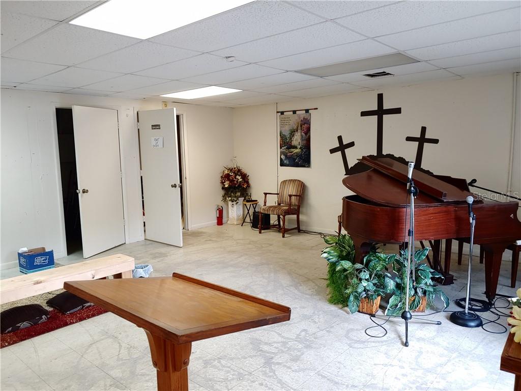215 N SCENIC HWY, FROSTPROOF, FL, 33843