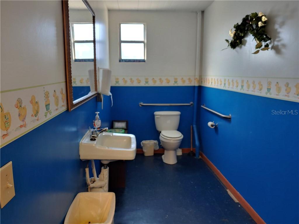 215 N SCENIC HWY, FROSTPROOF, FL, 33843