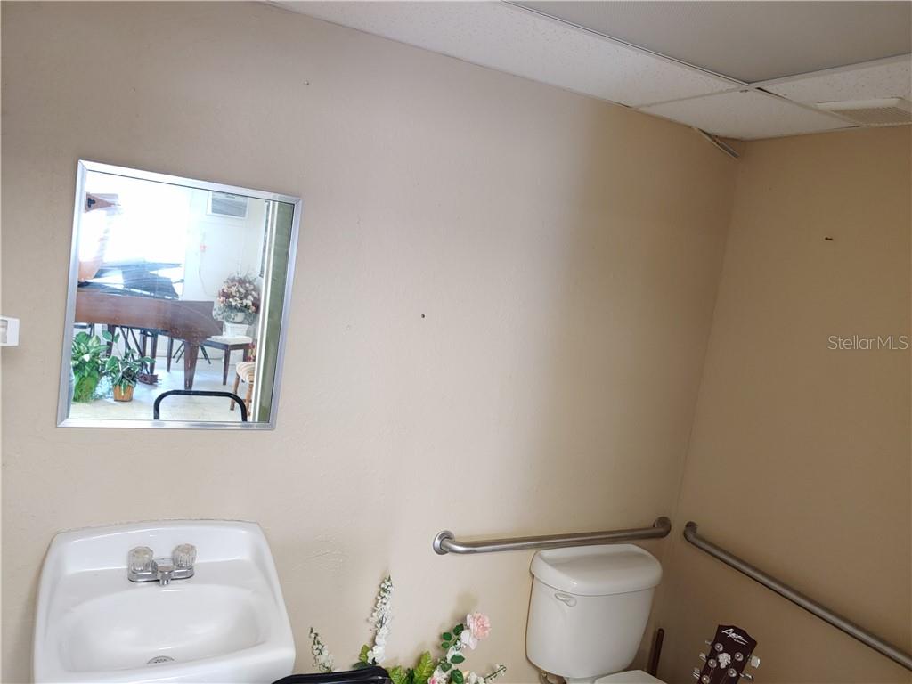 215 N SCENIC HWY, FROSTPROOF, FL, 33843