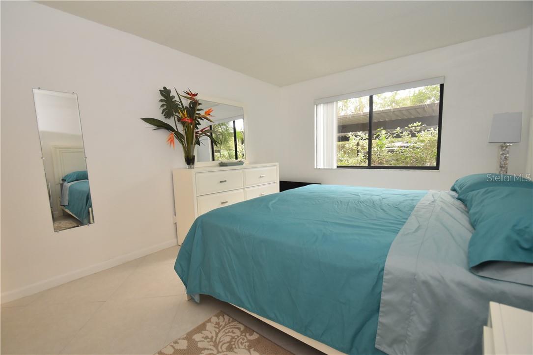 1716 GLENHOUSE DR #GL320, SARASOTA, FL, 34231