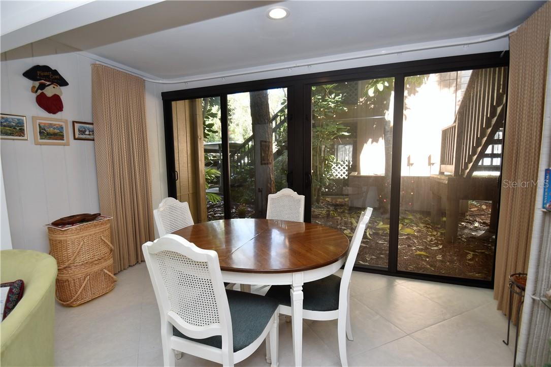 1716 GLENHOUSE DR #GL320, SARASOTA, FL, 34231