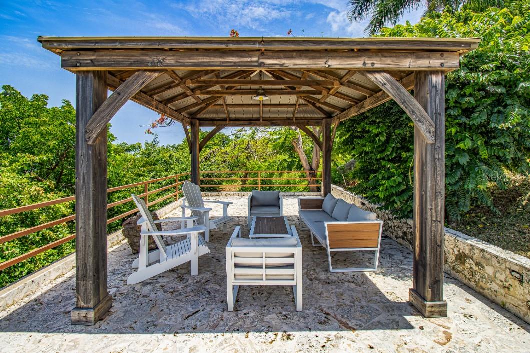 PR9092416 Property Photo