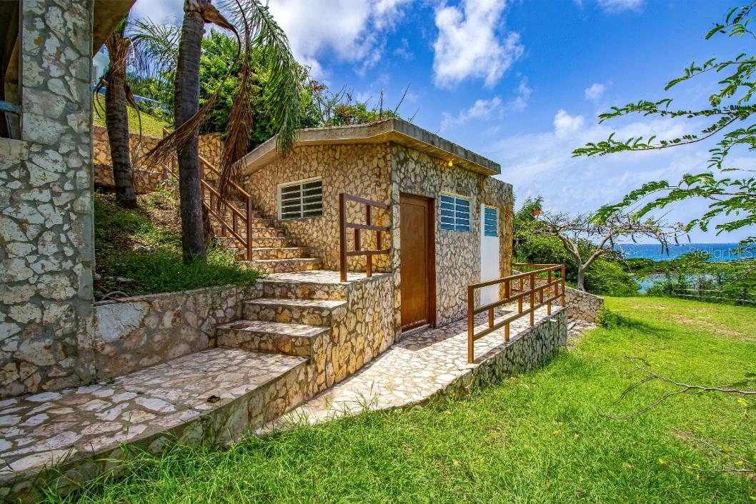 PR9092416 Property Photo