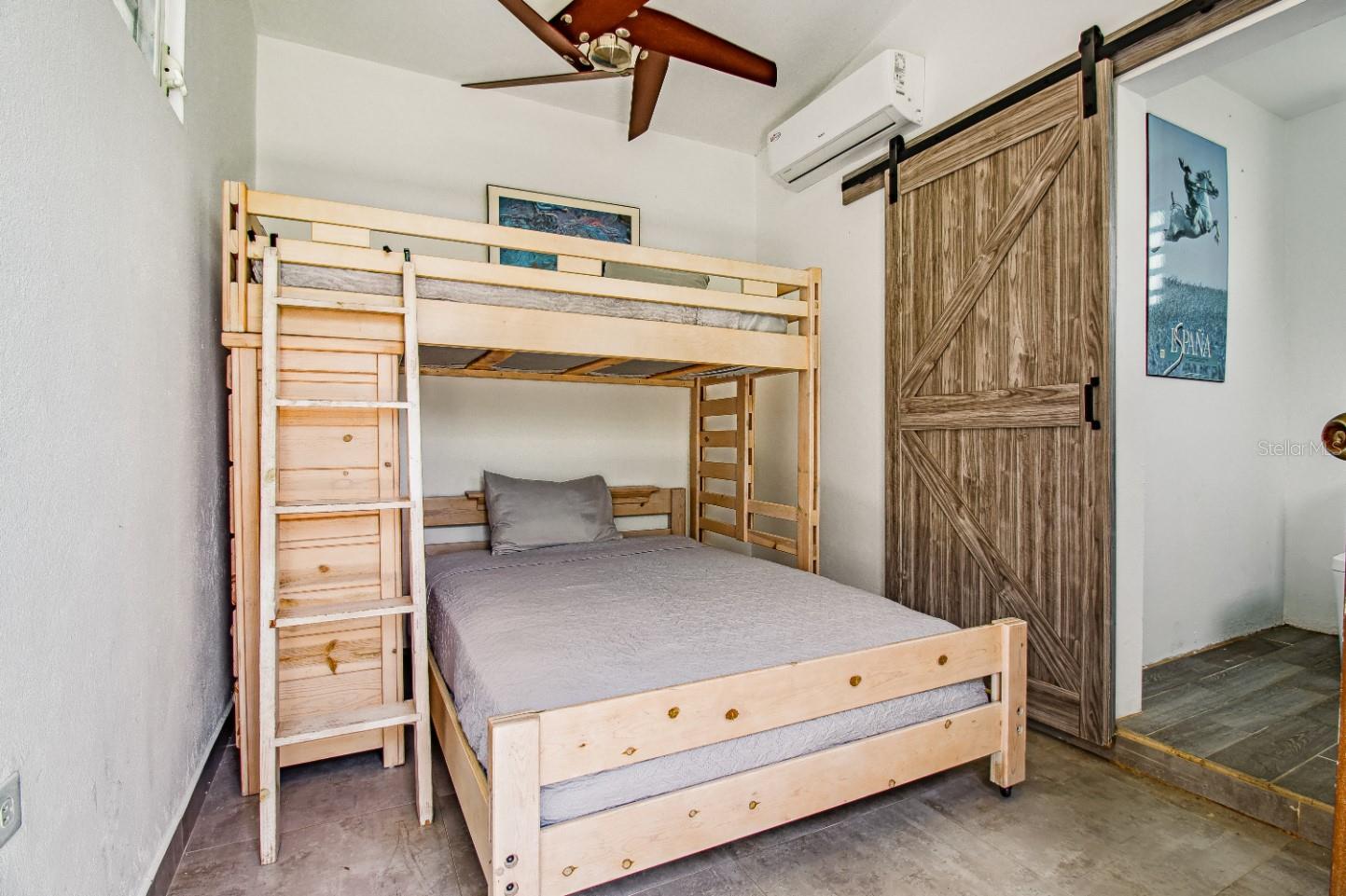 PR9092416 Property Photo