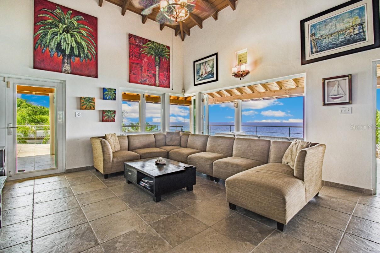 PR9092416 Property Photo