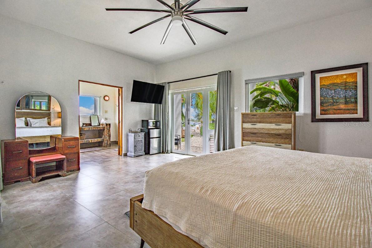 PR9092416 Property Photo