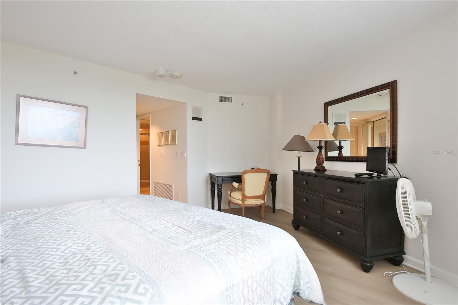 775 LONGBOAT CLUB RD #405, LONGBOAT KEY, FL, 34228