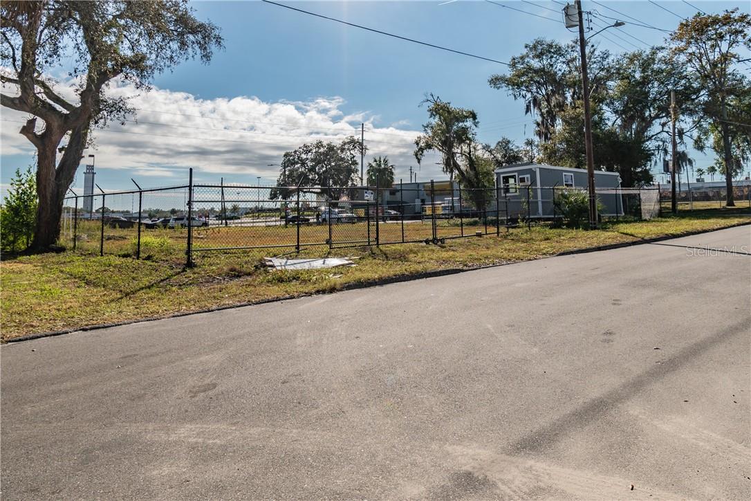 304 E WATERS AVE, TAMPA, FL, 33604