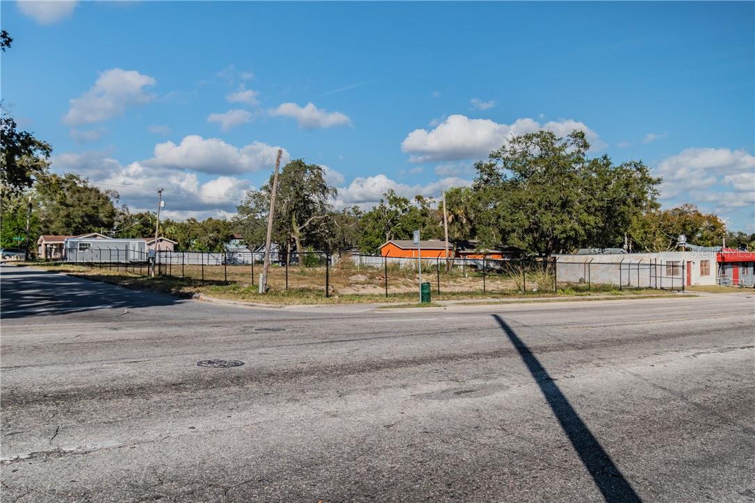 304 E WATERS AVE, TAMPA, FL, 33604