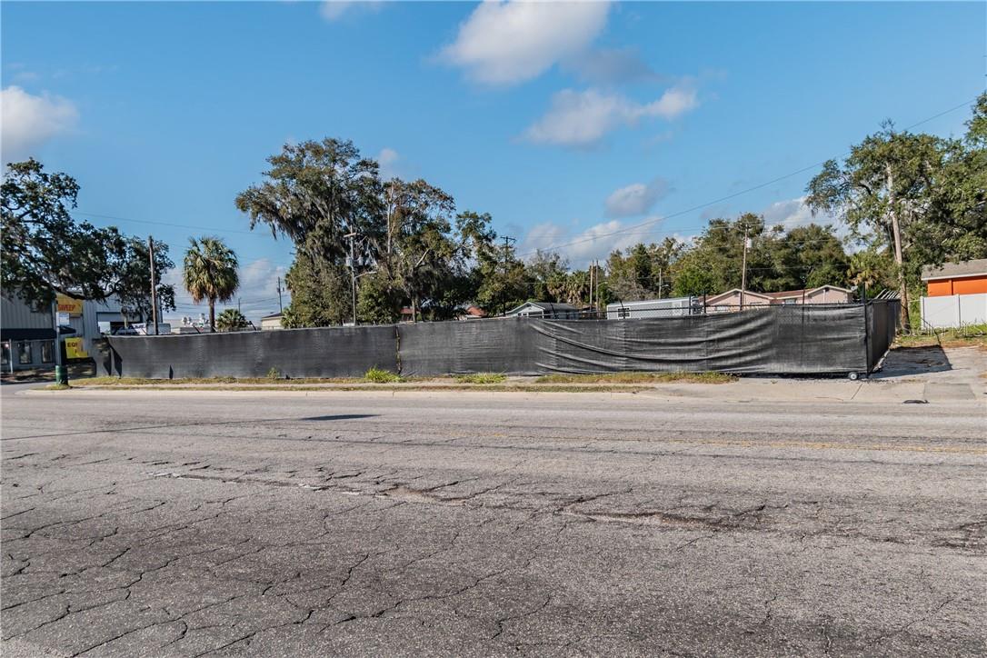 304 E WATERS AVE, TAMPA, FL, 33604