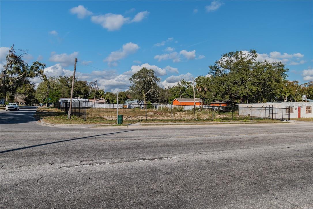 304 E WATERS AVE, TAMPA, FL, 33604