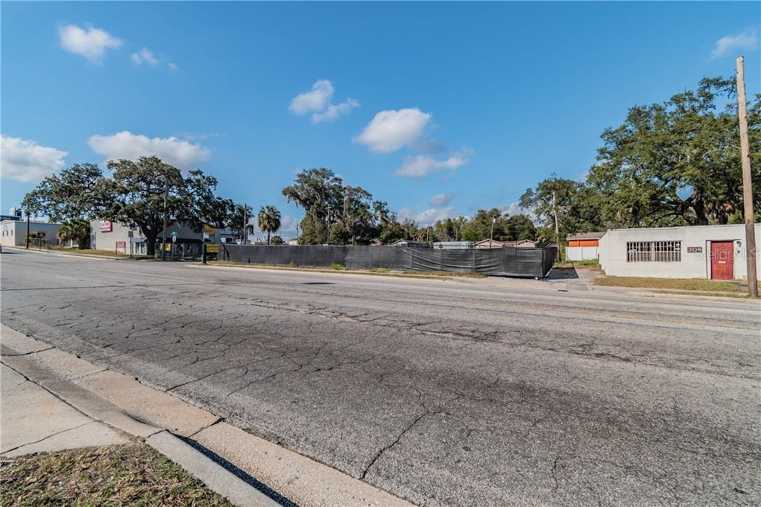 304 E WATERS AVE, TAMPA, FL, 33604