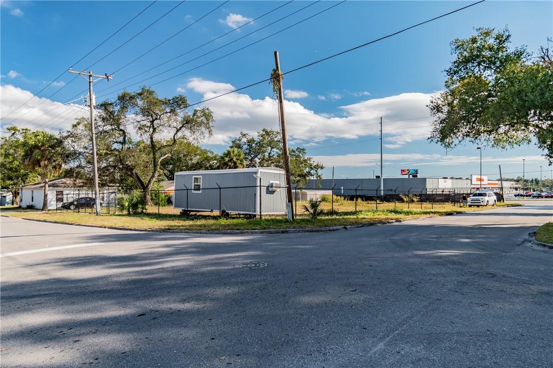 304 E WATERS AVE, TAMPA, FL, 33604