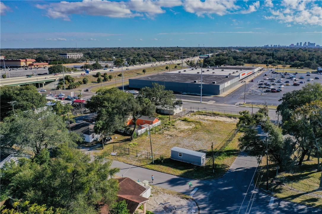 304 E WATERS AVE, TAMPA, FL, 33604