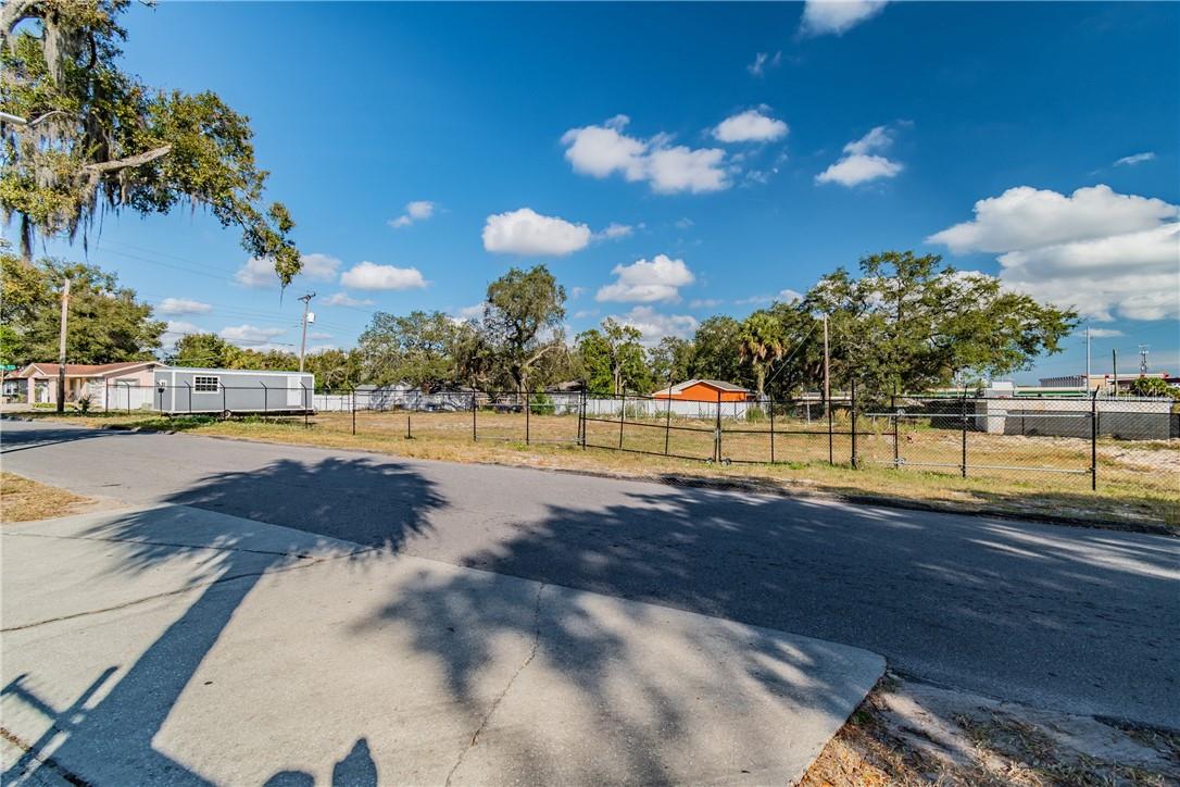 304 E WATERS AVE, TAMPA, FL, 33604