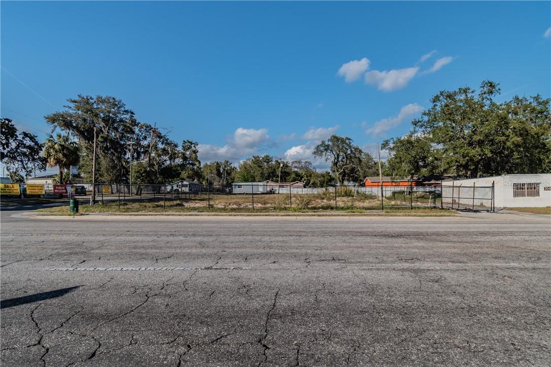 304 E WATERS AVE, TAMPA, FL, 33604