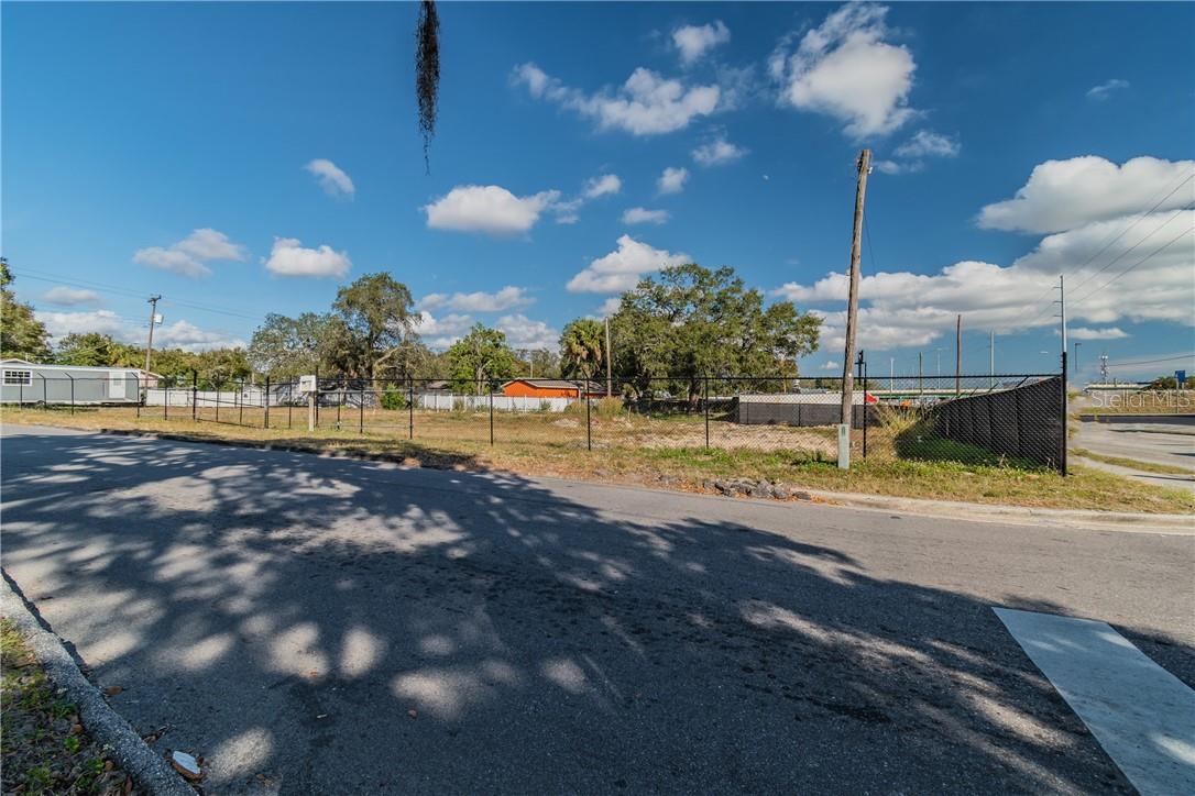 304 E WATERS AVE, TAMPA, FL, 33604