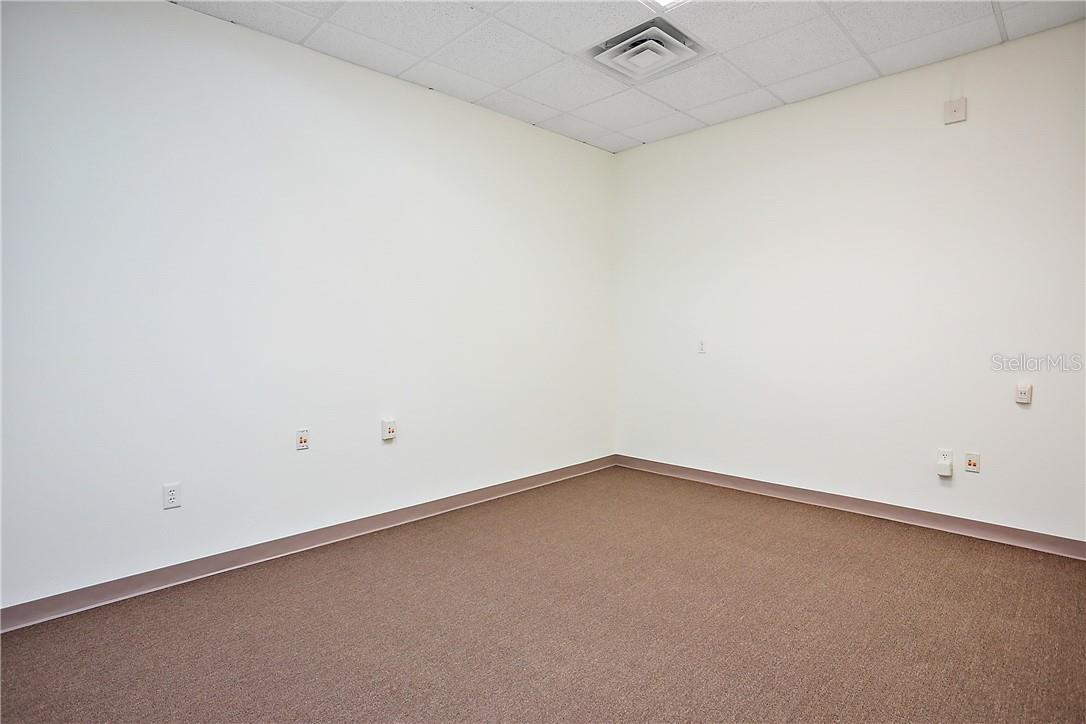 711 W MAIN ST, LEESBURG, FL, 34748