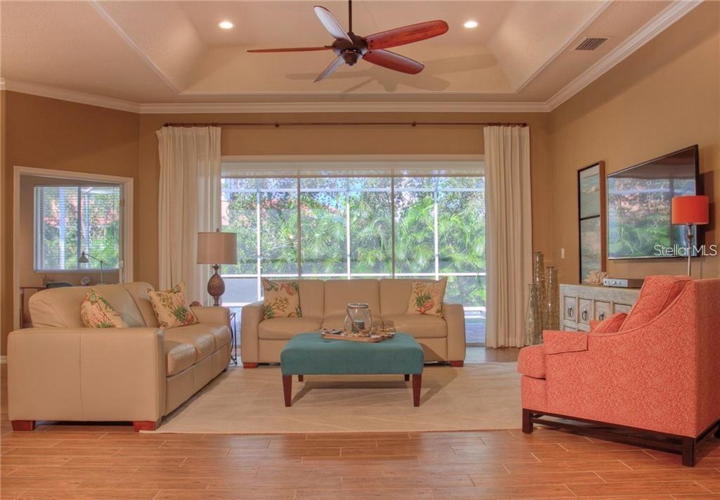 7348 STANHOPE CT, SARASOTA, FL, 34238