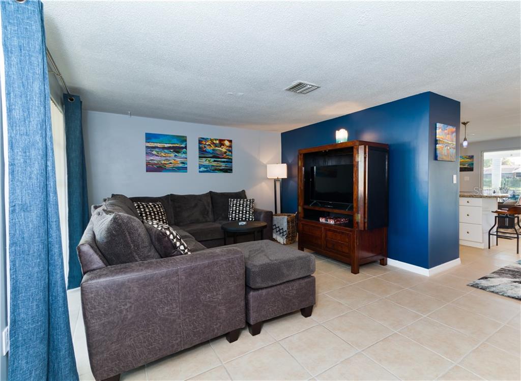 18289 WOLBRETTE CIR, PORT CHARLOTTE, FL, 33948