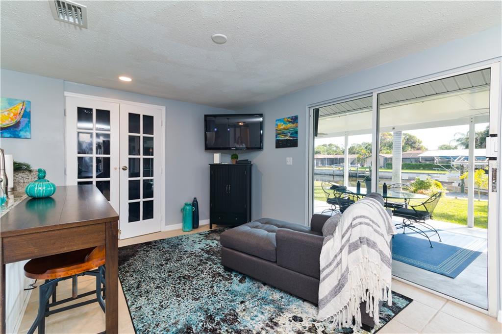 18289 WOLBRETTE CIR, PORT CHARLOTTE, FL, 33948