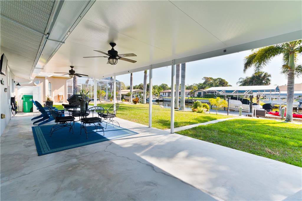 18289 WOLBRETTE CIR, PORT CHARLOTTE, FL, 33948