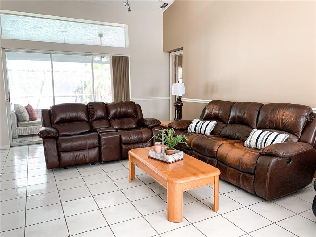 1000 CHEVY CHASE ST, PORT CHARLOTTE, FL, 33948