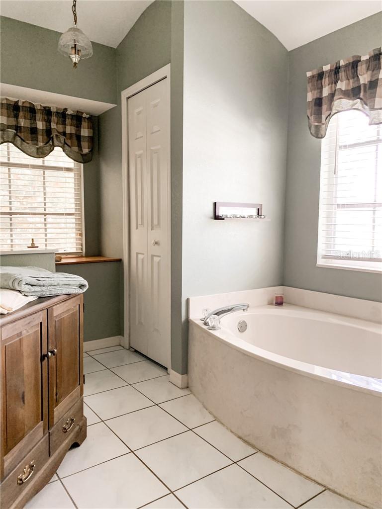 1000 CHEVY CHASE ST, PORT CHARLOTTE, FL, 33948