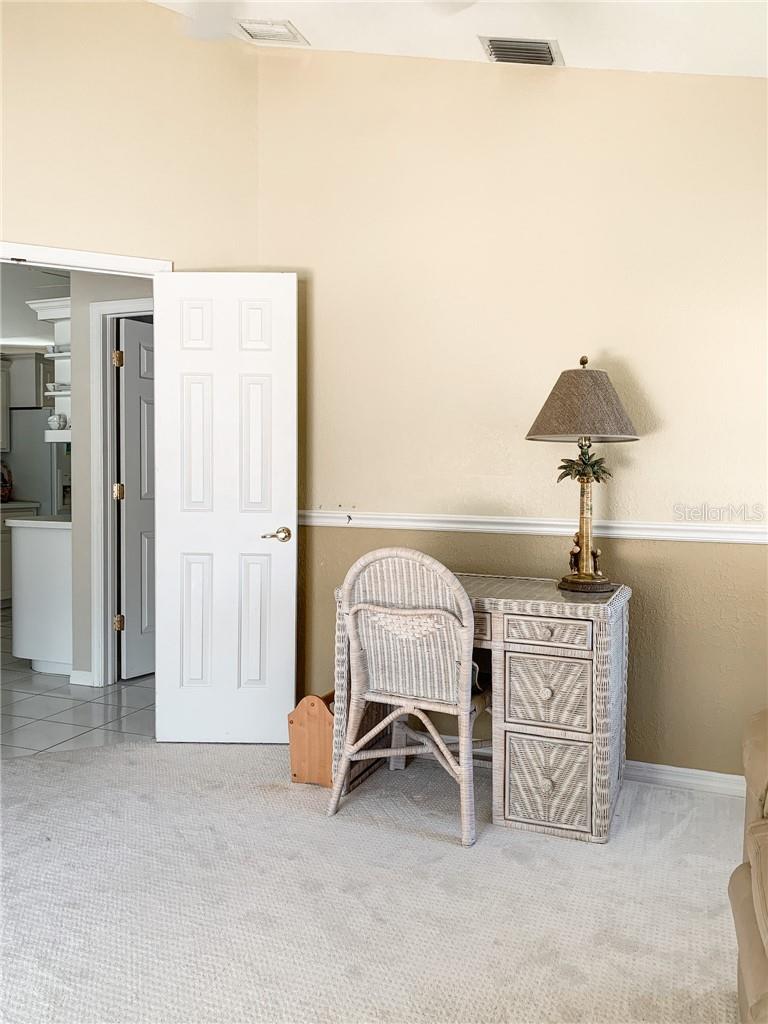 1000 CHEVY CHASE ST, PORT CHARLOTTE, FL, 33948