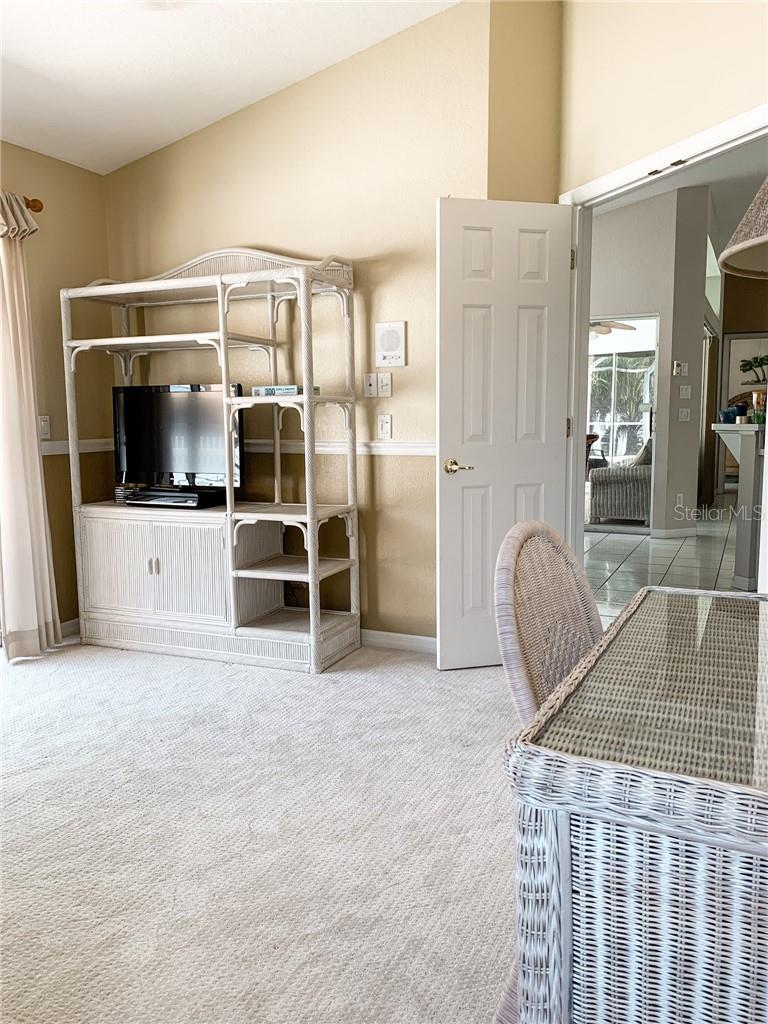 1000 CHEVY CHASE ST, PORT CHARLOTTE, FL, 33948