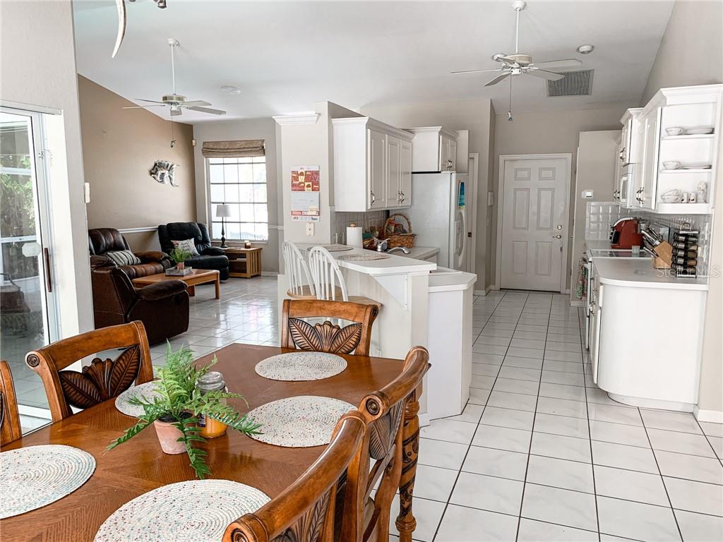 1000 CHEVY CHASE ST, PORT CHARLOTTE, FL, 33948