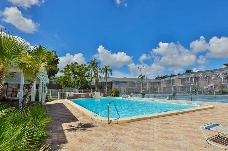 8522 10TH ST N #B, ST PETERSBURG, FL, 33702