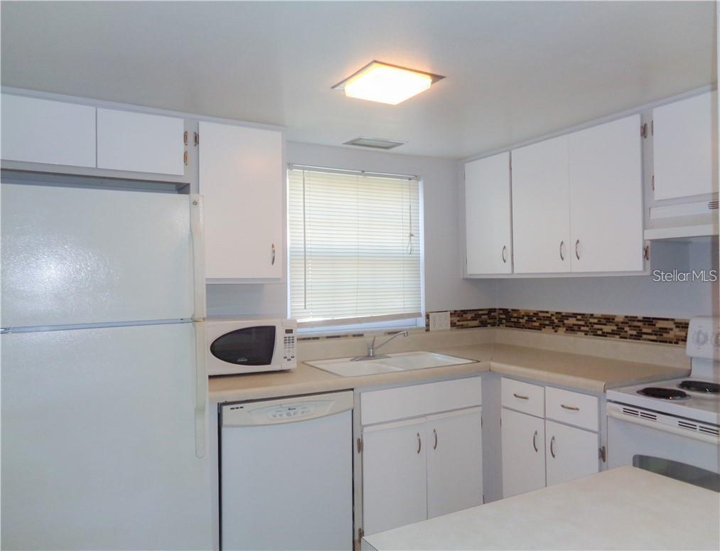 8522 10TH ST N #B, ST PETERSBURG, FL, 33702