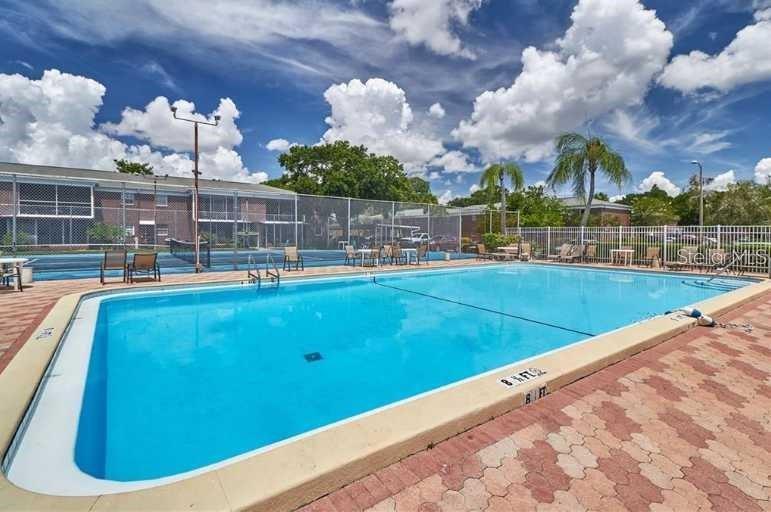 8522 10TH ST N #B, ST PETERSBURG, FL, 33702