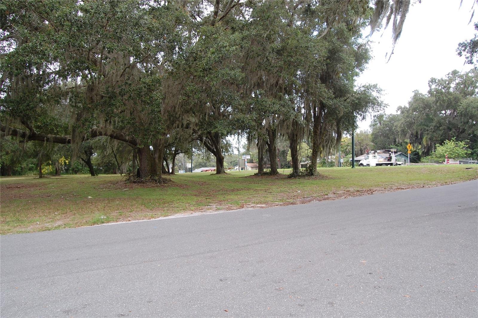 US HWY 441 E NORTH BLVD, LEESBURG, FL, 34748