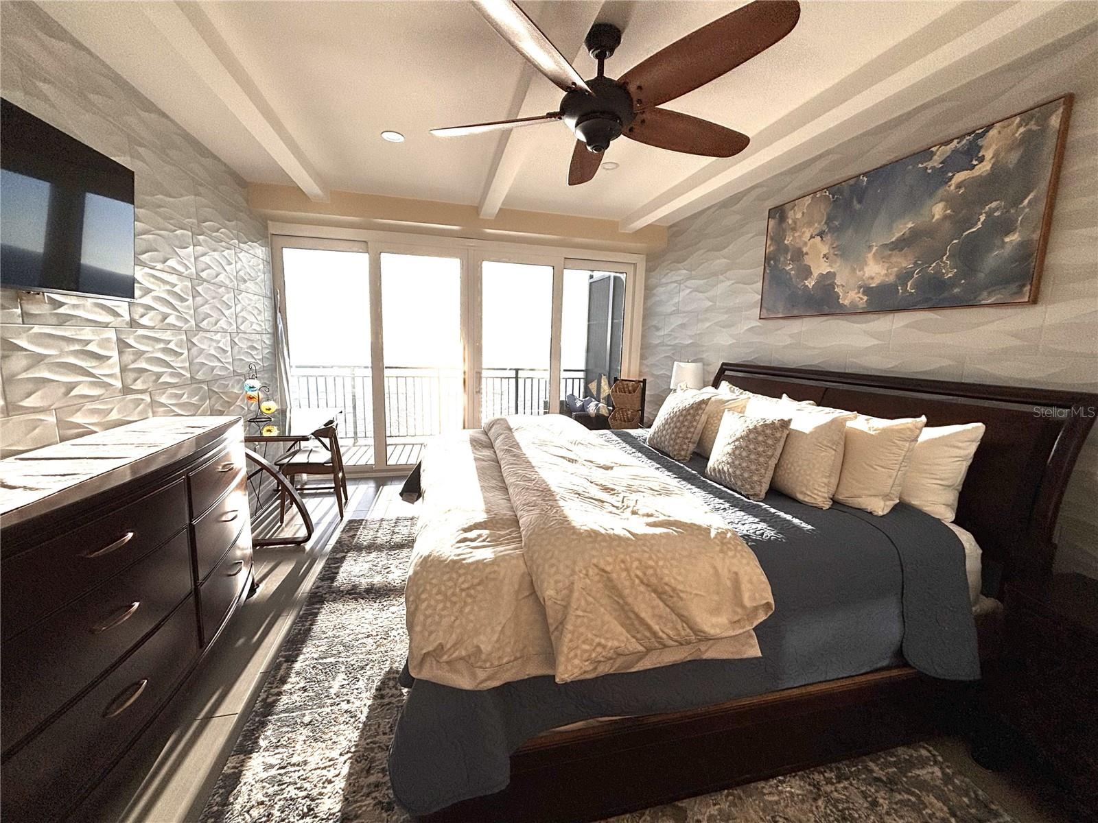 7650 BAYSHORE DR #903, TREASURE ISLAND, FL, 33706
