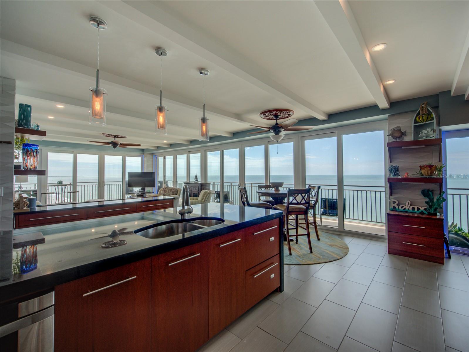 7650 BAYSHORE DR #903, TREASURE ISLAND, FL, 33706