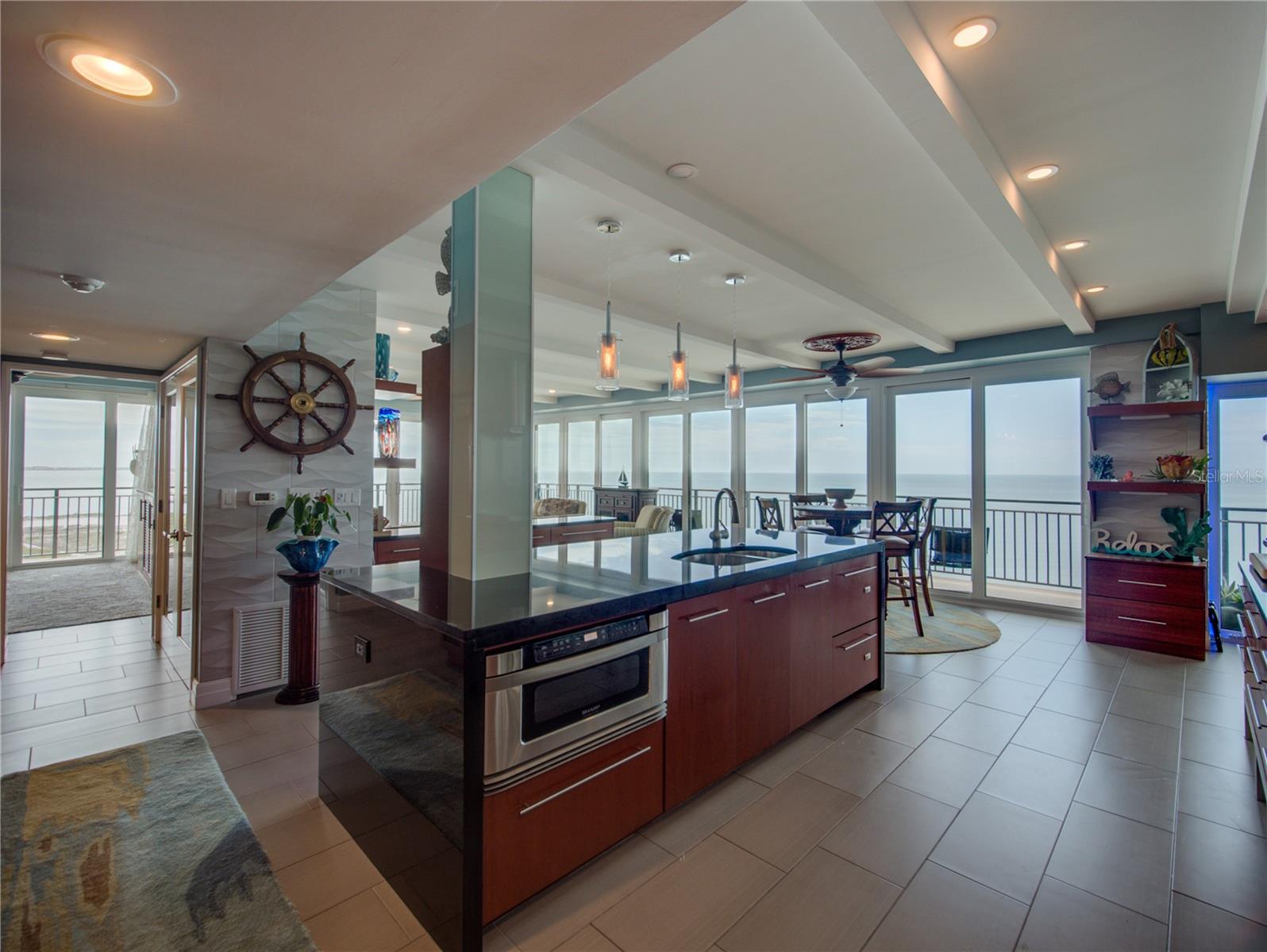 7650 BAYSHORE DR #903, TREASURE ISLAND, FL, 33706