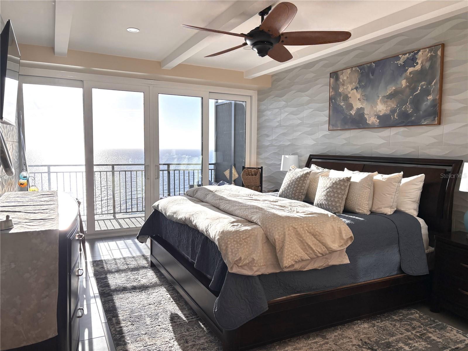 7650 BAYSHORE DR #903, TREASURE ISLAND, FL, 33706