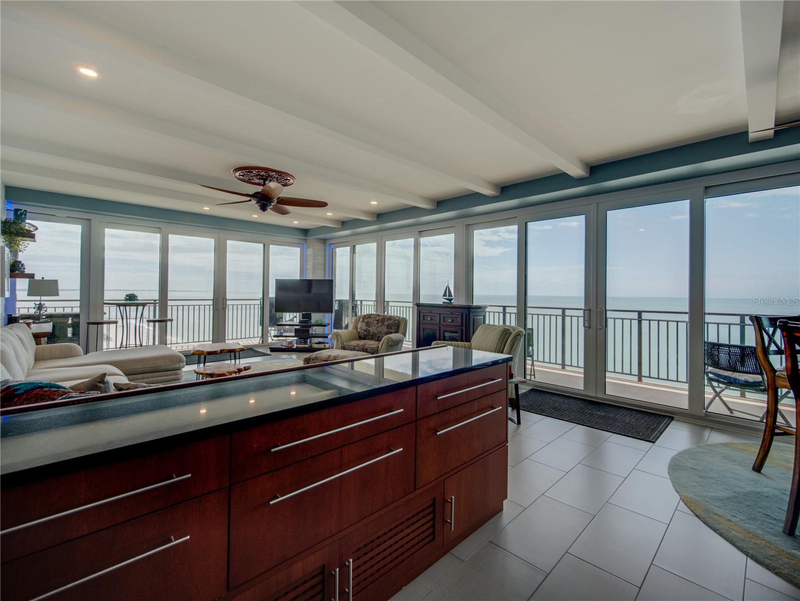 7650 BAYSHORE DR #903, TREASURE ISLAND, FL, 33706