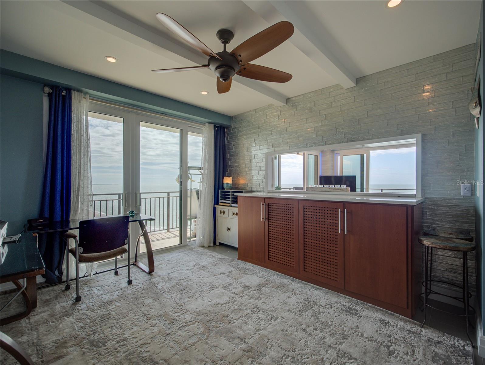 7650 BAYSHORE DR #903, TREASURE ISLAND, FL, 33706