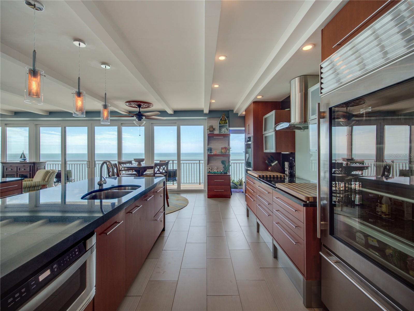 7650 BAYSHORE DR #903, TREASURE ISLAND, FL, 33706