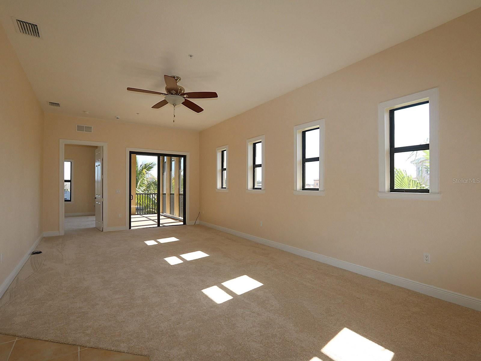 3308 PURPLE MARTIN DR #136, PUNTA GORDA, FL, 33950