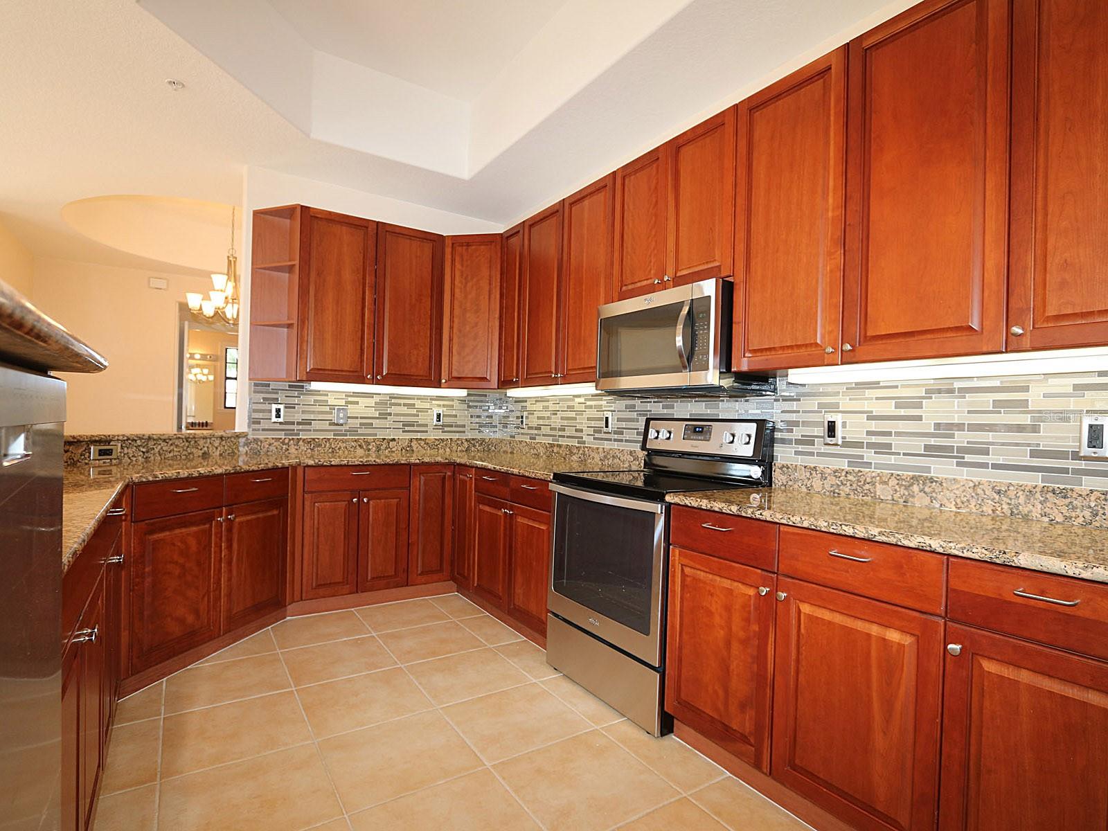 3308 PURPLE MARTIN DR #136, PUNTA GORDA, FL, 33950