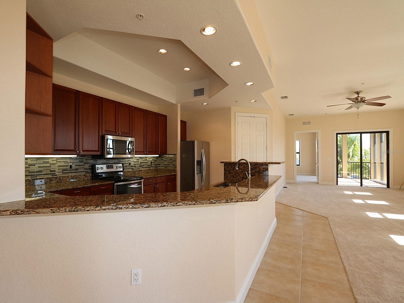 3308 PURPLE MARTIN DR #136, PUNTA GORDA, FL, 33950