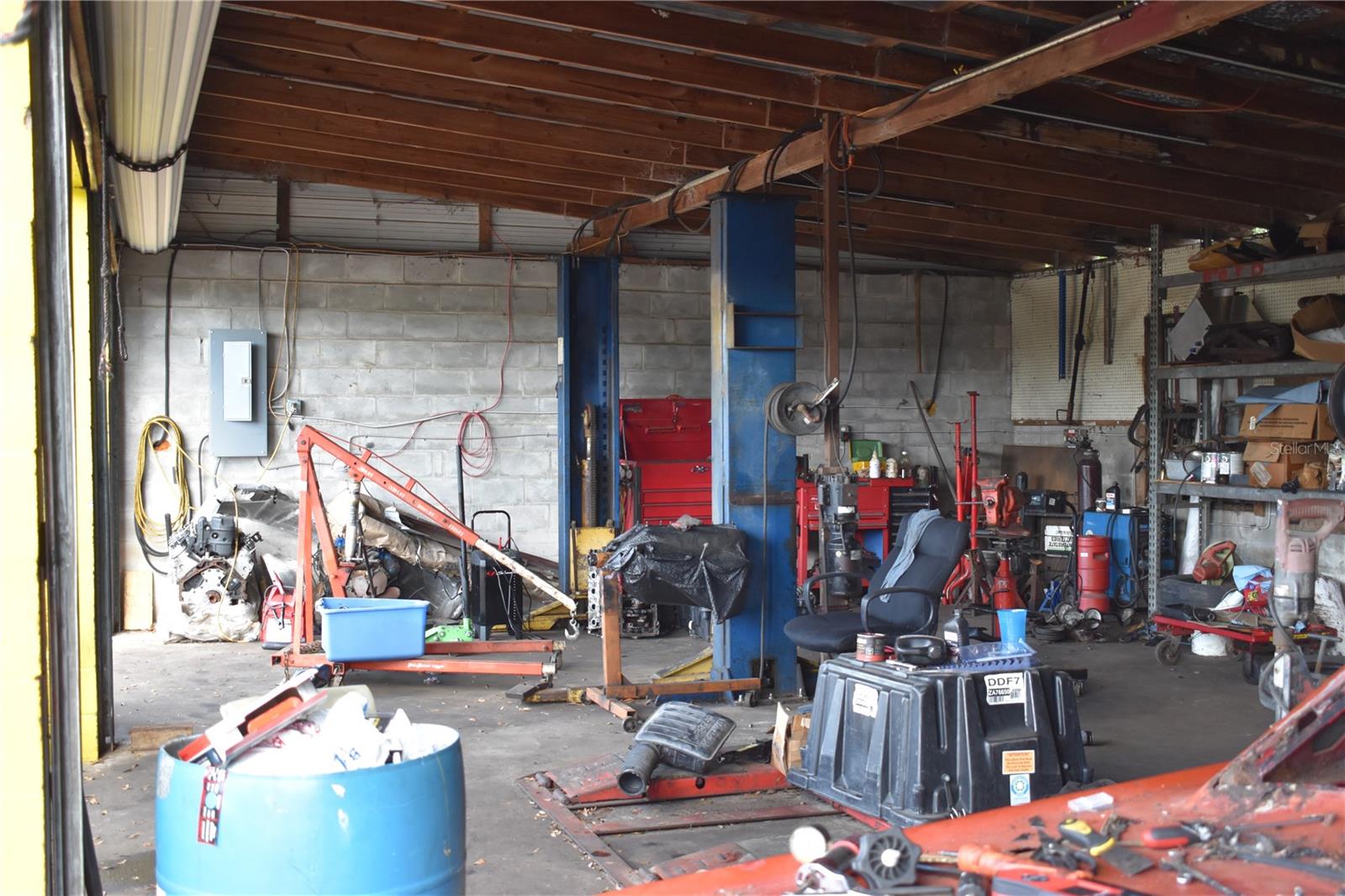 15551 N US HIGHWAY 301, CITRA, FL, 32113