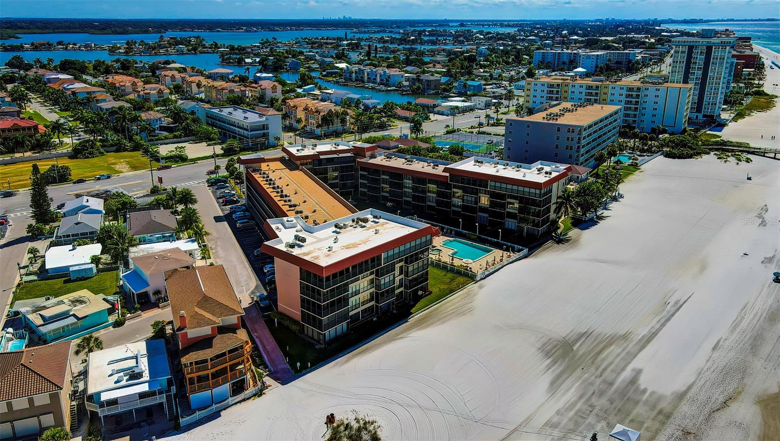 17580 GULF BLVD #304, REDINGTON SHORES, FL, 33708