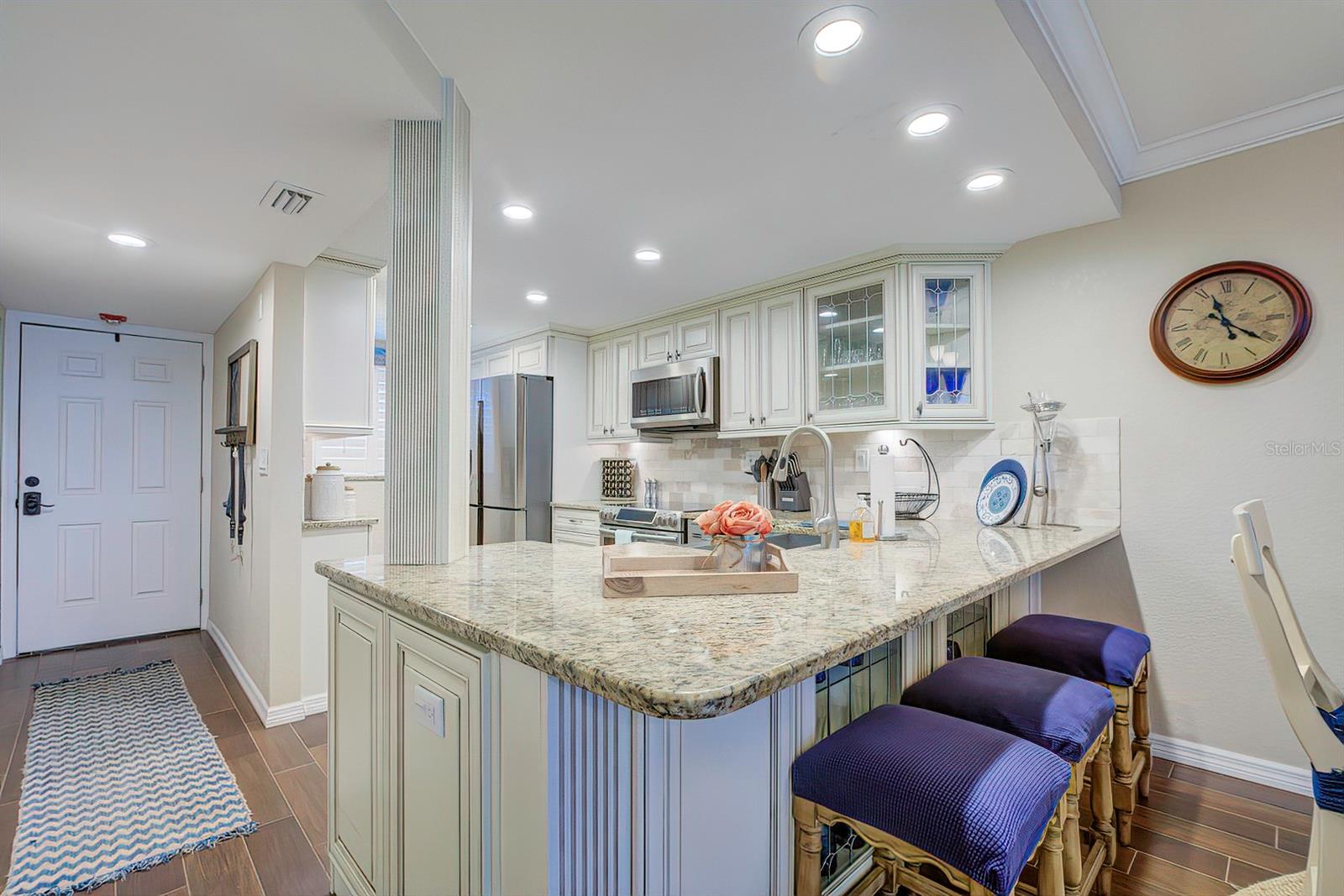 17580 GULF BLVD #304, REDINGTON SHORES, FL, 33708