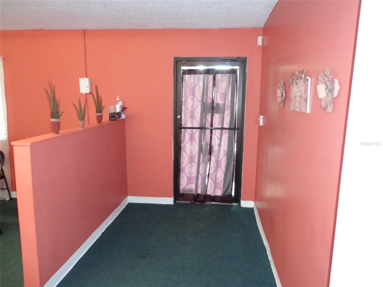 1904 W WATERS AVE, TAMPA, FL, 33603