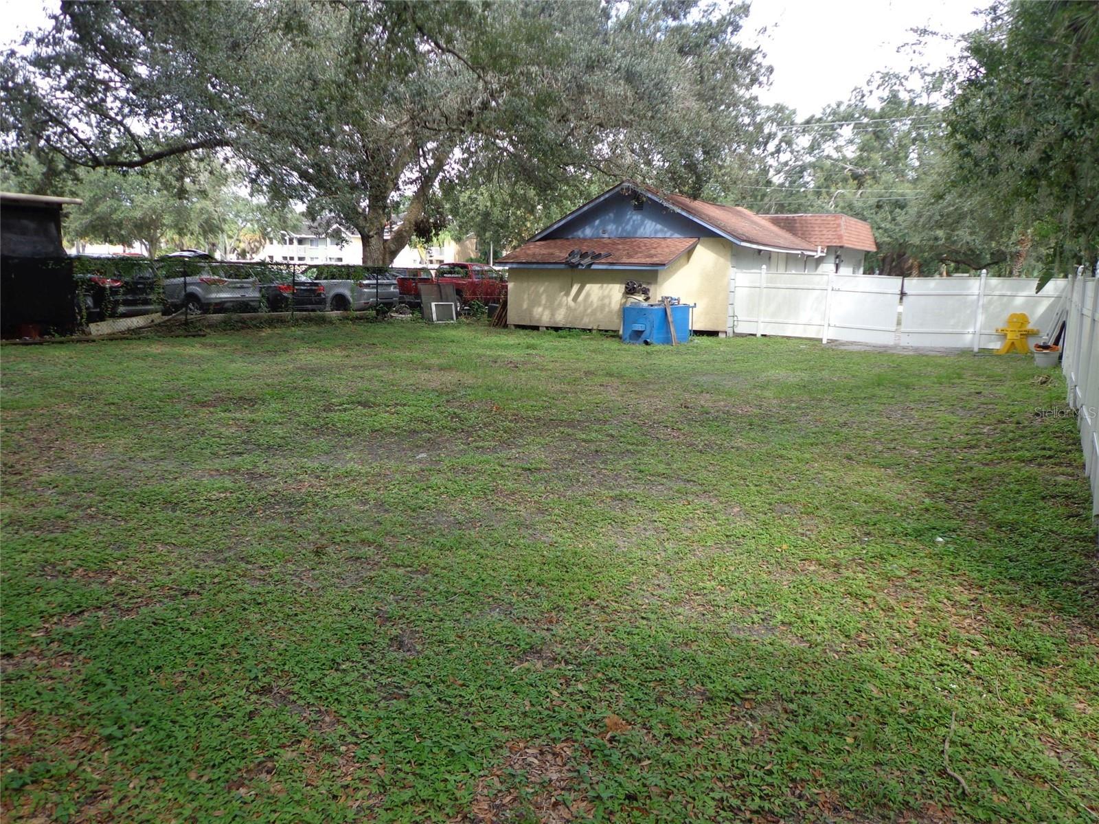 1904 W WATERS AVE, TAMPA, FL, 33603